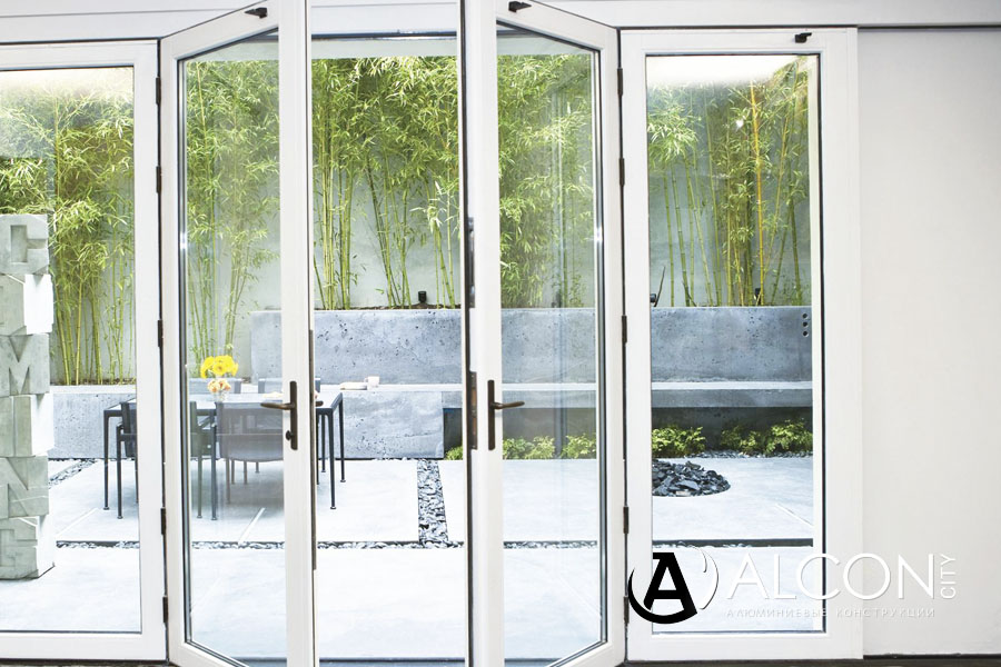 Алюминиевые распашные двери в Пензе